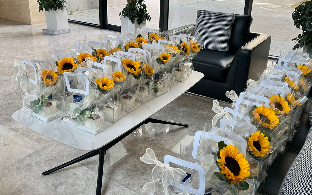 ��ů���˽� ����������